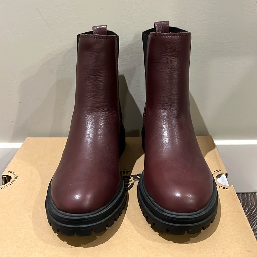 New Madewell Bradley Chelsea Lugsole Boot in Dark Cabernet